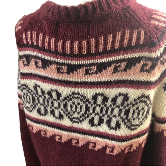 Women's Burgundy Patterned Cardigan - Picture 9 of 11